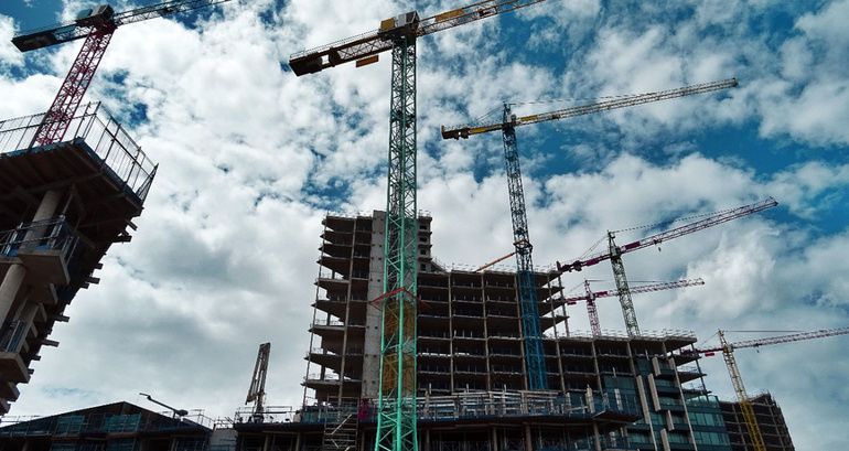La demanda inmobiliaria extranjera crecerá un 20 % en 2021, según pisos.com