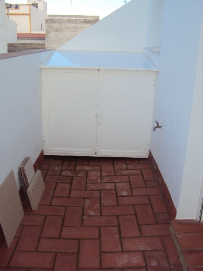 ATICO TOTALMENTE AMUEBLADO PROXIMO A PARQUE CENTRO CON ESTUPENDA TERRAZA