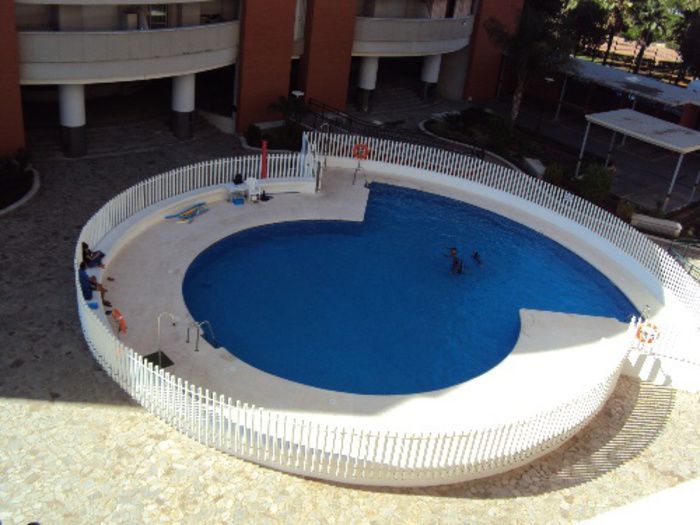 PISO AMUEBLADO EN JARDINES DE HERCULES