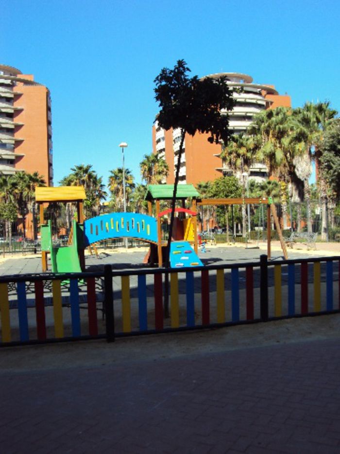 PISO AMUEBLADO EN JARDINES DE HERCULES