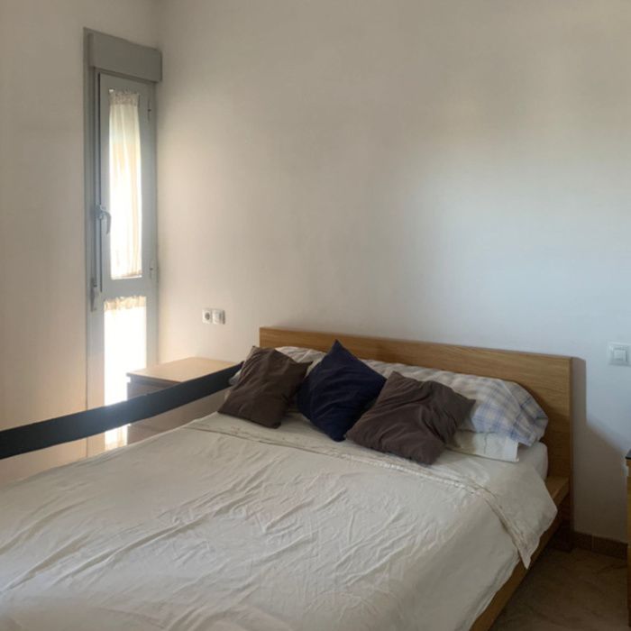 PISO AMUEBLADO EN JARDINES DE HERCULES