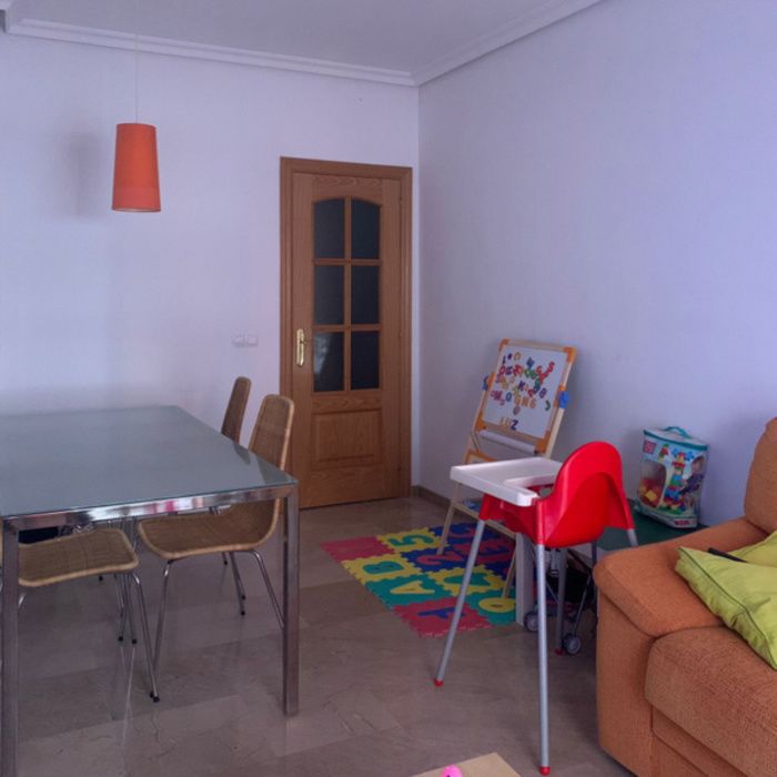 PISO AMUEBLADO EN JARDINES DE HERCULES