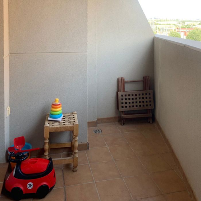 PISO AMUEBLADO EN JARDINES DE HERCULES