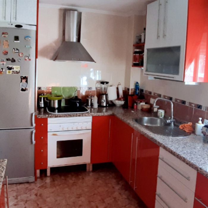 CASA DE 2 PLANTAS CON AZOTEA