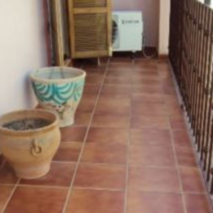 VIVIENDA EN 1º PLANTA CON AMPLIA TERRAZA