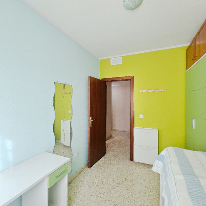 PISO  AMUEBLADO CON ASCENSOR Y GARAJE