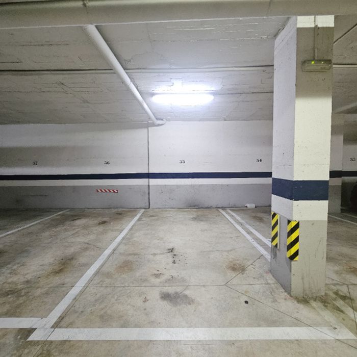 PISO  AMUEBLADO CON ASCENSOR Y GARAJE