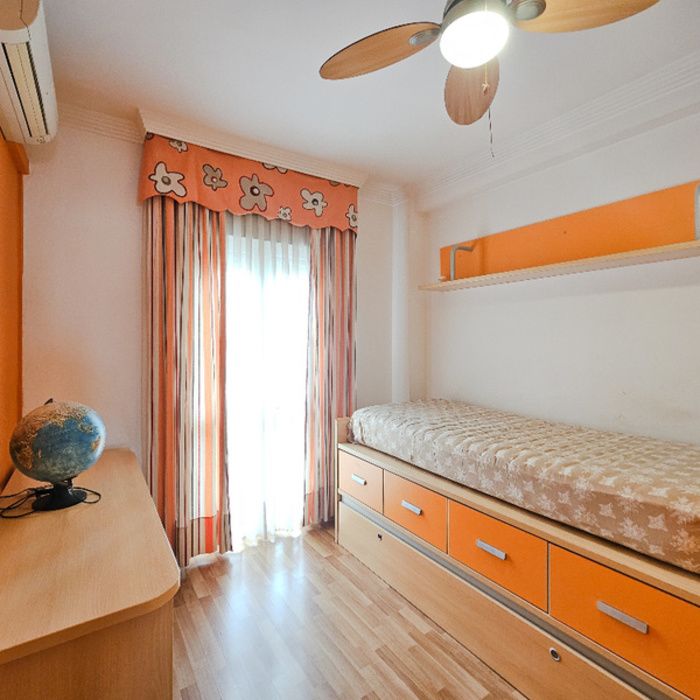 ESTUPENDA CASA UNIFAMILIAR TOTALMENTE AMUEBLADA