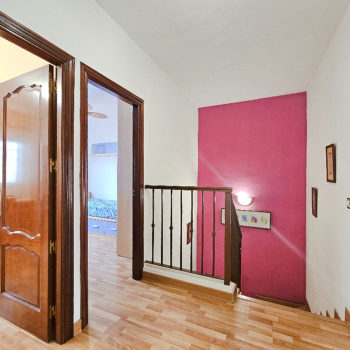 ESTUPENDA CASA UNIFAMILIAR TOTALMENTE AMUEBLADA