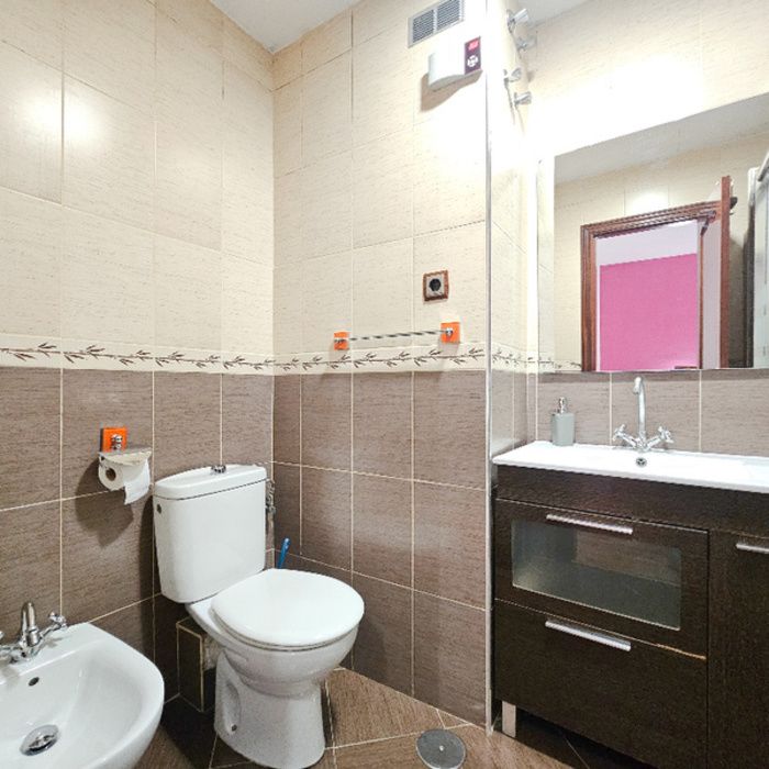 ESTUPENDA CASA UNIFAMILIAR TOTALMENTE AMUEBLADA