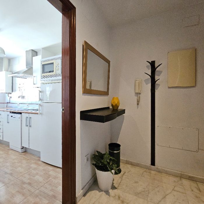 BONITO PISO TOTALMENTE AMUEBLADO
