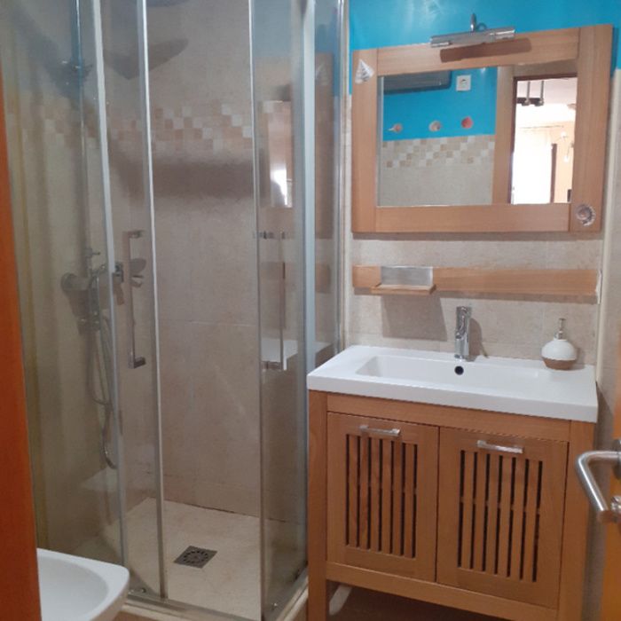 PRECIOSO APARTAMENTO-DUPLEX AMUEBLADO CON TERRAZA