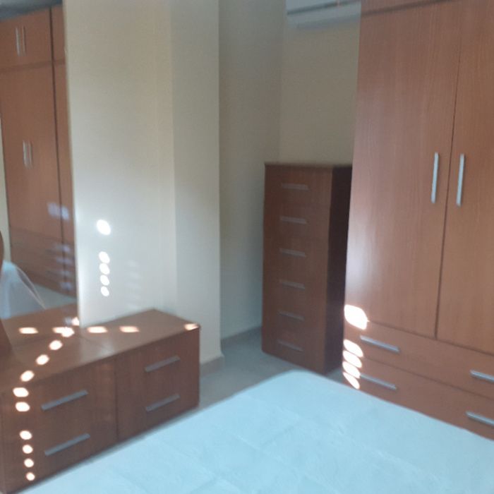 PRECIOSO APARTAMENTO-DUPLEX AMUEBLADO CON TERRAZA