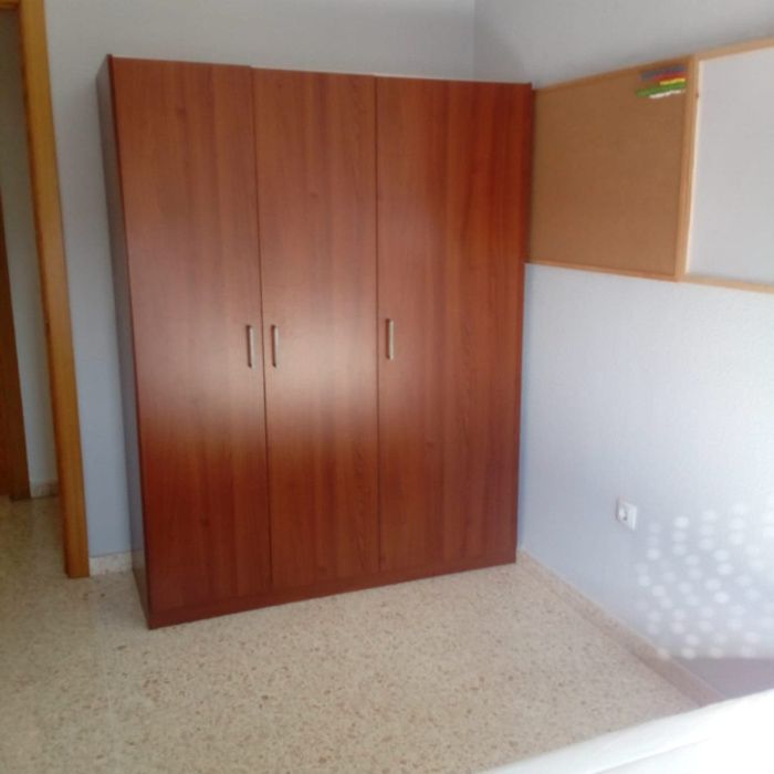 ESTUPENDO PISO TOTALMENTE AMUEBLADO CON ASCENSOR Y GARAJE