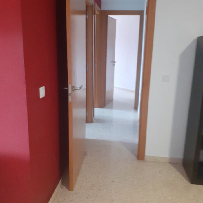 ESTUPENDO PISO TOTALMENTE AMUEBLADO CON ASCENSOR Y GARAJE