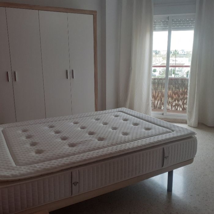 ESTUPENDO PISO TOTALMENTE AMUEBLADO CON ASCENSOR Y GARAJE