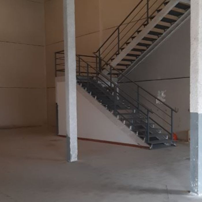 NAVE DE ALQUILER EN POLIGONO RECISUR