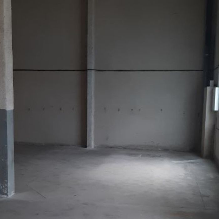 NAVE DE ALQUILER EN POLIGONO RECISUR