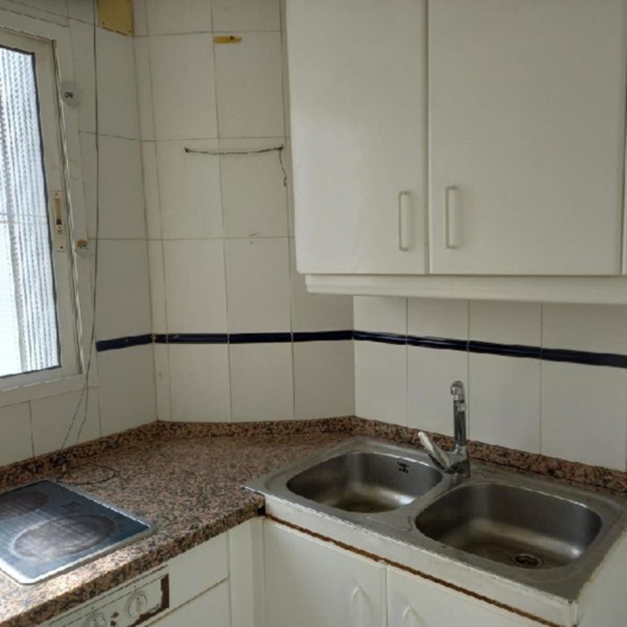 PISO EN LOS REMEDIOS