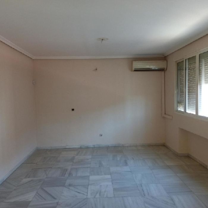 PISO EN LOS REMEDIOS