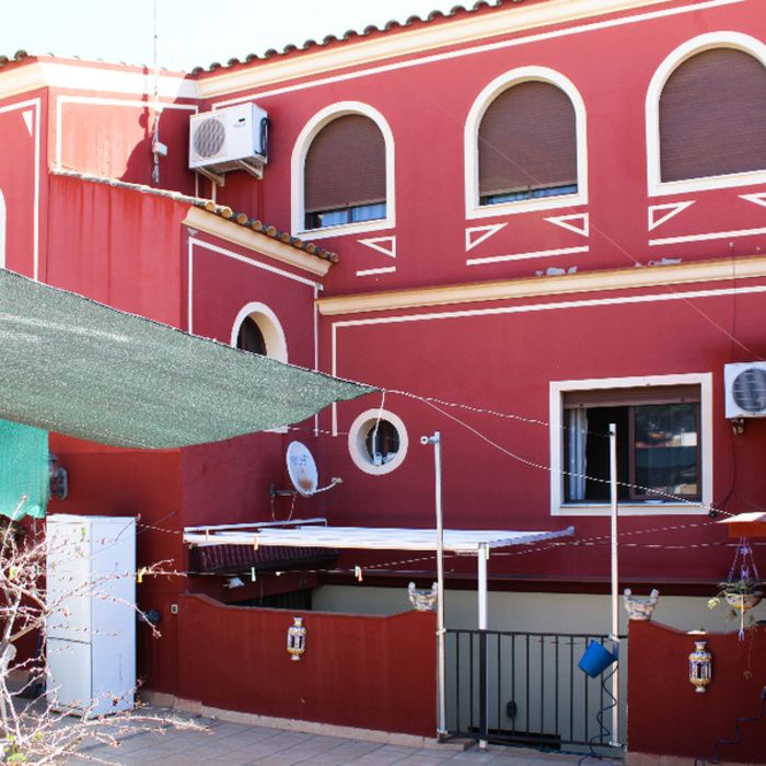 ESPECTACULAR CHALET EN ZONA OROMANA