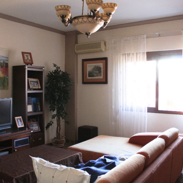 ESPECTACULAR CHALET EN ZONA OROMANA