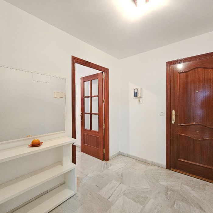 PISO AMUEBLADO