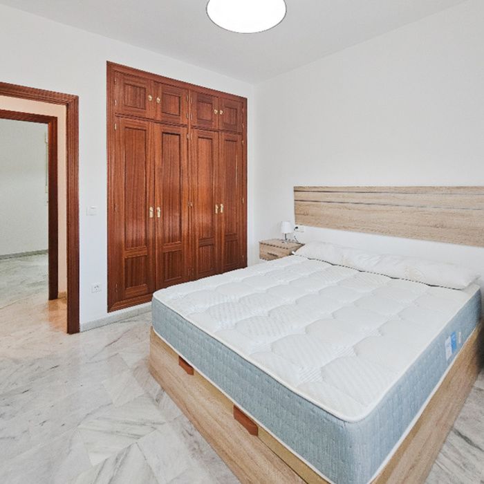PISO AMUEBLADO
