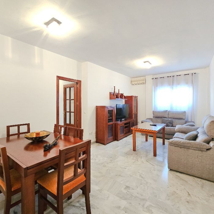 PISO AMUEBLADO