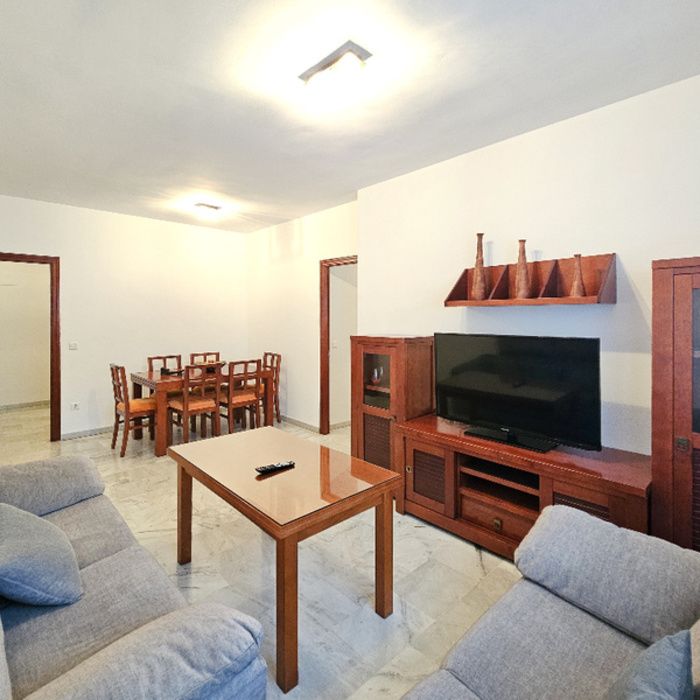 PISO AMUEBLADO