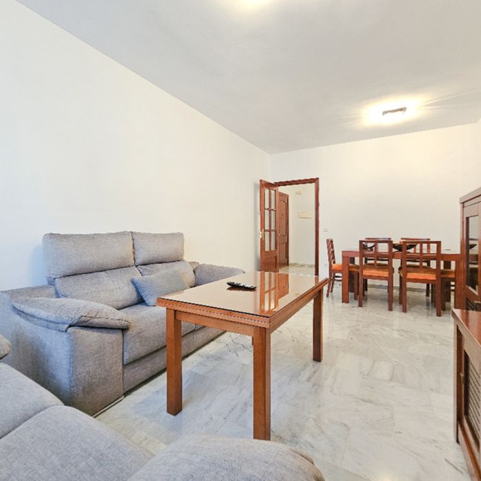 PISO AMUEBLADO