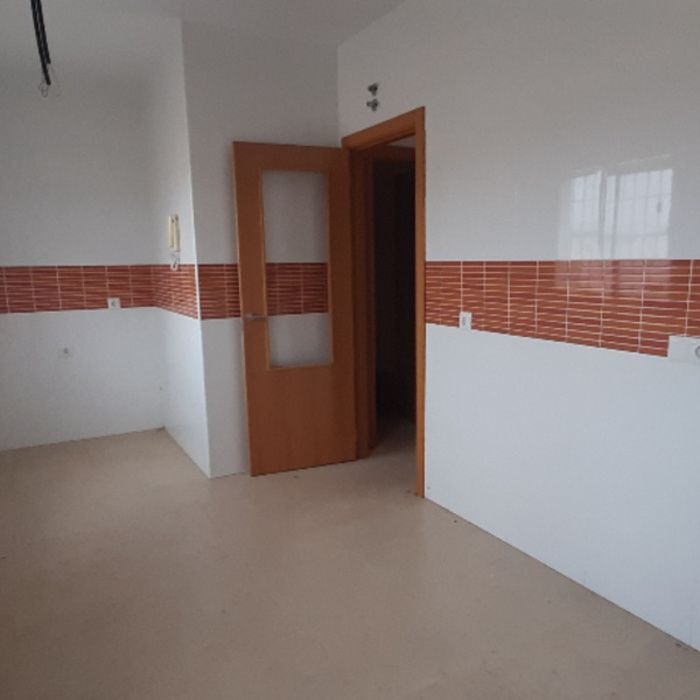 CHALET ADOSADO EN RESIDENCIAL PRIVADO