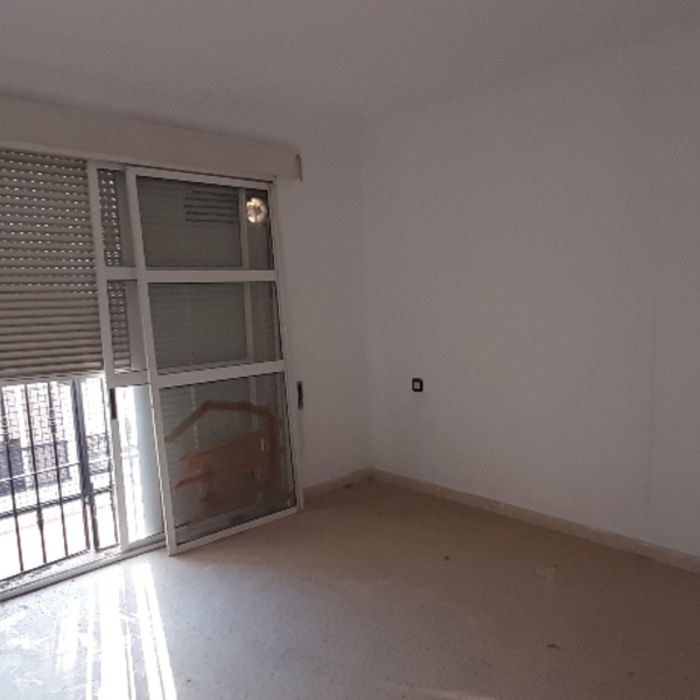 GRAN PISO DE 100M2 DE VPO