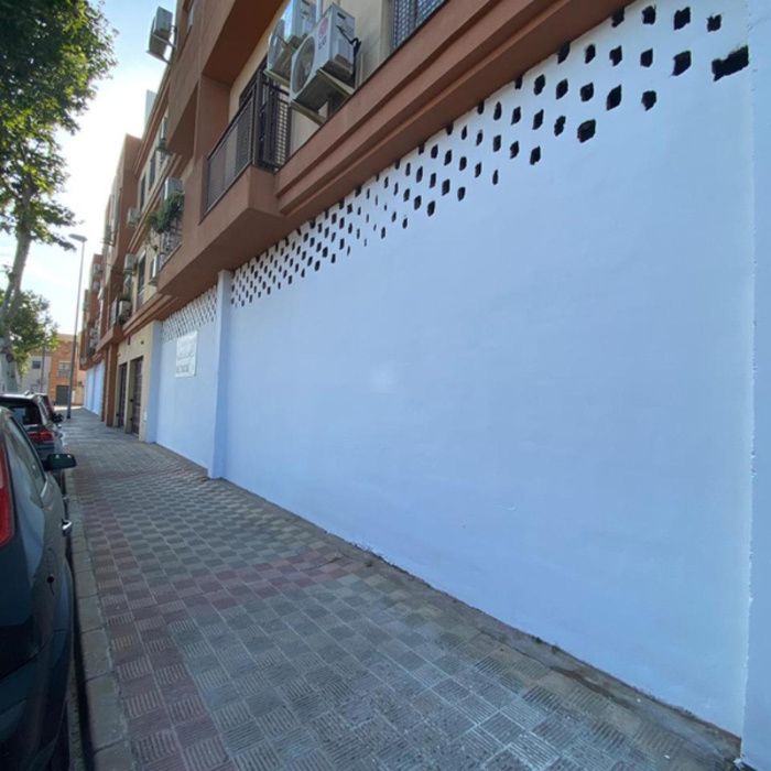 LOCAL COMERCIAL  DE ESQUINA EN BRUTO
