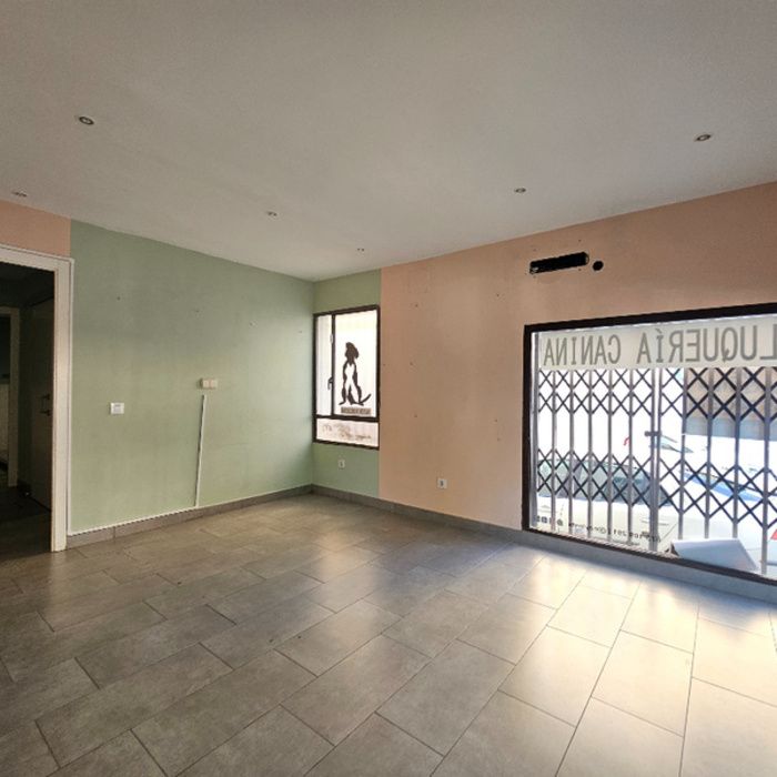 ALQUILER  DE LOCAL COMERCIAL PARQUE CENTRO