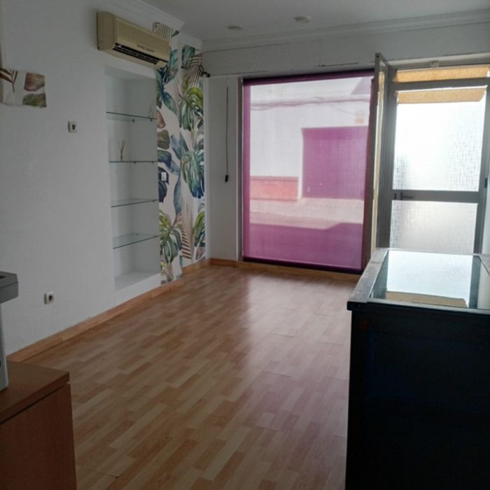 LOCAL COMERCIAL ZONA DEL BARRERO