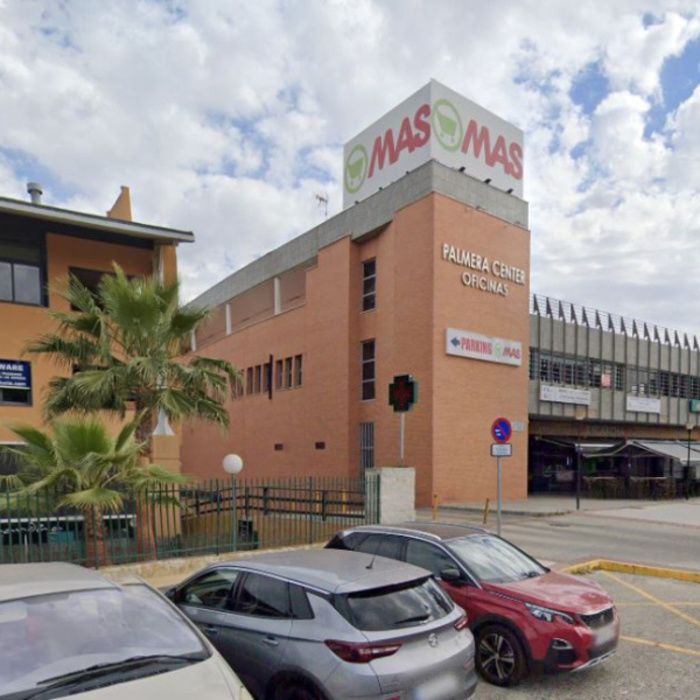 PLAZA DE APARCAMIENTO | JUNTO METRO CONDEQUINTO (Edificio Comercial)