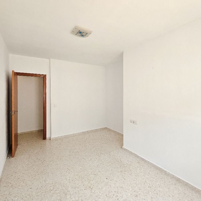 ¡Tu nuevo hogar te espera! Precioso piso VPO con garaje y trastero en Alcalá de Guadaíra