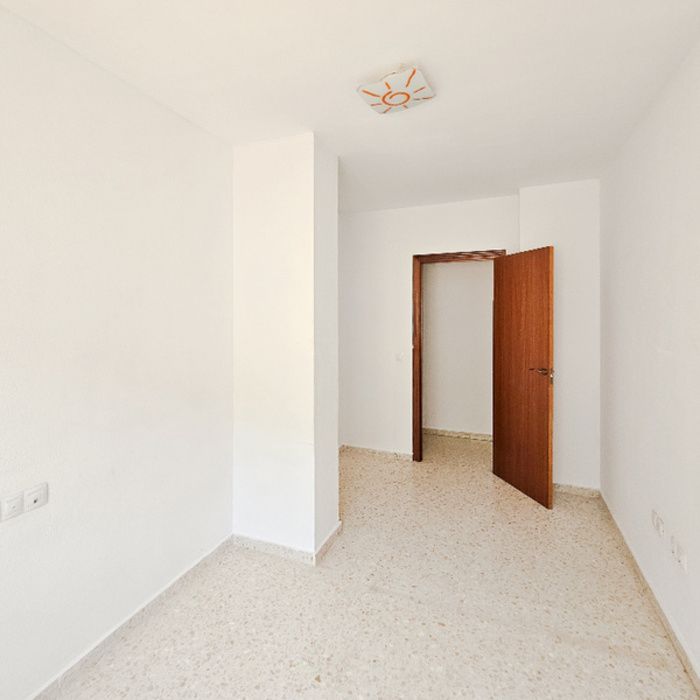 ¡Tu nuevo hogar te espera! Precioso piso VPO con garaje y trastero en Alcalá de Guadaíra