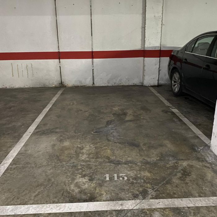 ¡Tu nuevo hogar te espera! Precioso piso VPO con garaje y trastero en Alcalá de Guadaíra