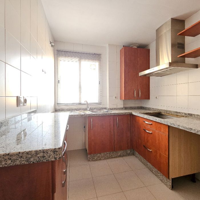 ¡Tu nuevo hogar te espera! Precioso piso VPO con garaje y trastero en Alcalá de Guadaíra