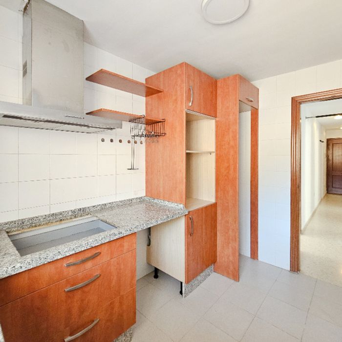 ¡Tu nuevo hogar te espera! Precioso piso VPO con garaje y trastero en Alcalá de Guadaíra