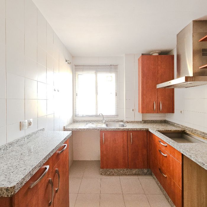 ¡Tu nuevo hogar te espera! Precioso piso VPO con garaje y trastero en Alcalá de Guadaíra