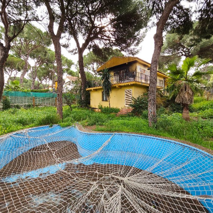 CHALET CON PISCINA EN PINARES DE OROMANA