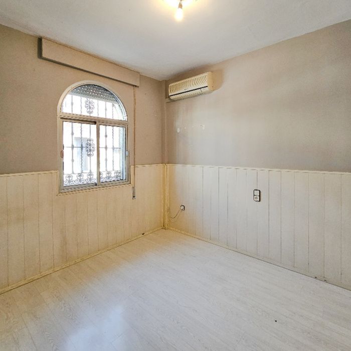 GRAN CASA EN PLANTA BAJA JUNTO AL CENTRO COMERCIAL WAY!