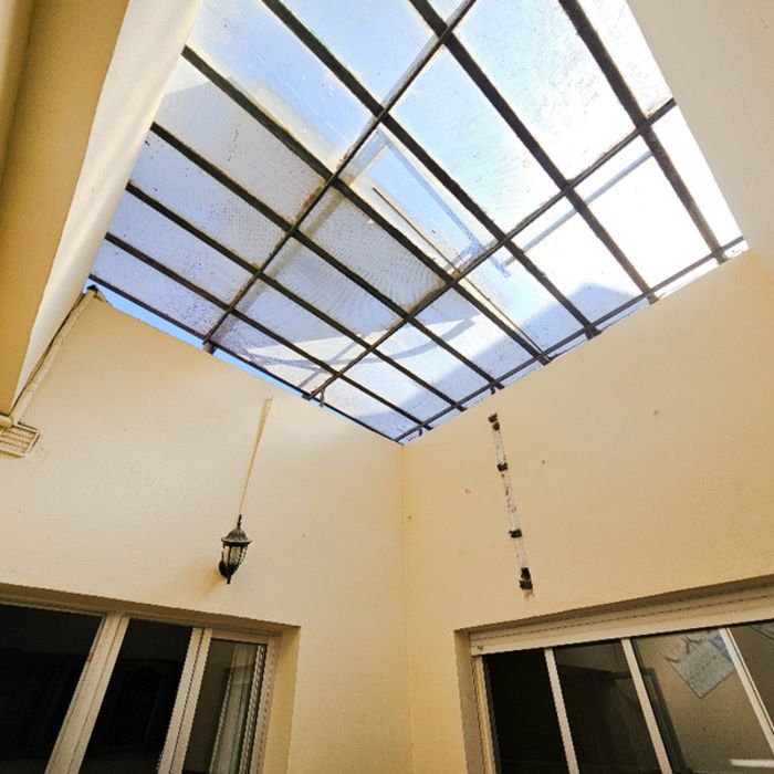 GRAN CASA EN PLANTA BAJA JUNTO AL CENTRO COMERCIAL WAY!