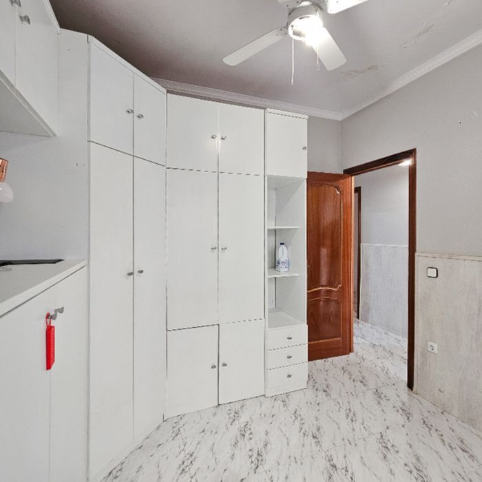GRAN CASA EN PLANTA BAJA JUNTO AL CENTRO COMERCIAL WAY!