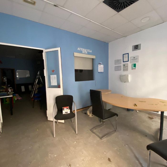 LOCAL COMERCIAL EN EL CENTRO