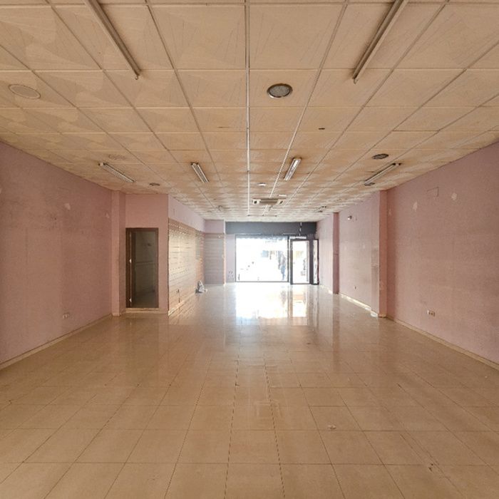 LOCAL COMERCIAL EN CALLE SILOS