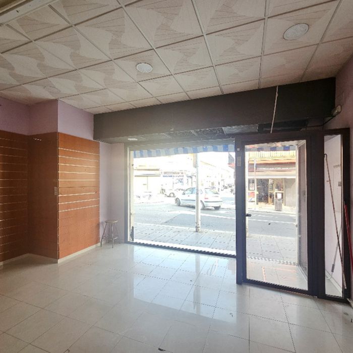 LOCAL COMERCIAL EN CALLE SILOS